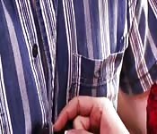 Une blonde à gros seins s'en prend une grosse