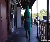 Nadia Ali profitant de la BBC in gloryhole