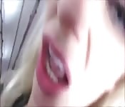 Un fils pénétrant sa mère