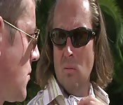 Loona Luxx sait aussi se servir de ses pieds